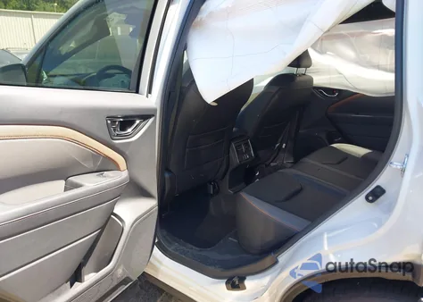 2025 Subaru Forester Sport z USA, uszkodzony, nr VIN JF2SLDHC5SH471072